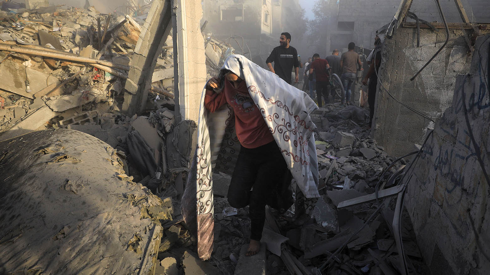 Hamas says Gaza death toll tops 10,000 as Israel steps up war